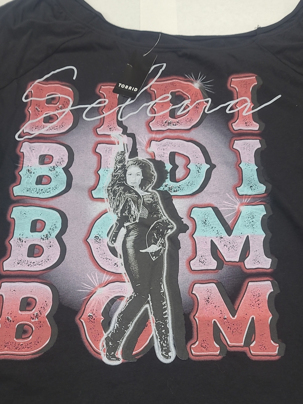 Torrid Black Graphic Off Shoulder Selena Tee Size 3X NWT - Picture 5 of 8